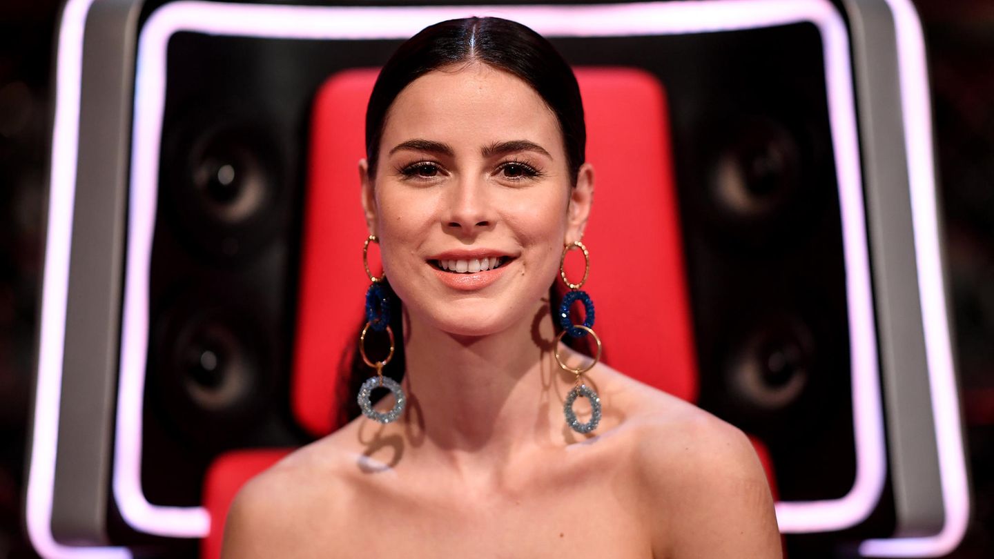 Instagram-Posting: „Liege so flach wie schon lange nicht mehr“: Lena Meyer-Landrut musste in die Notaufnahme